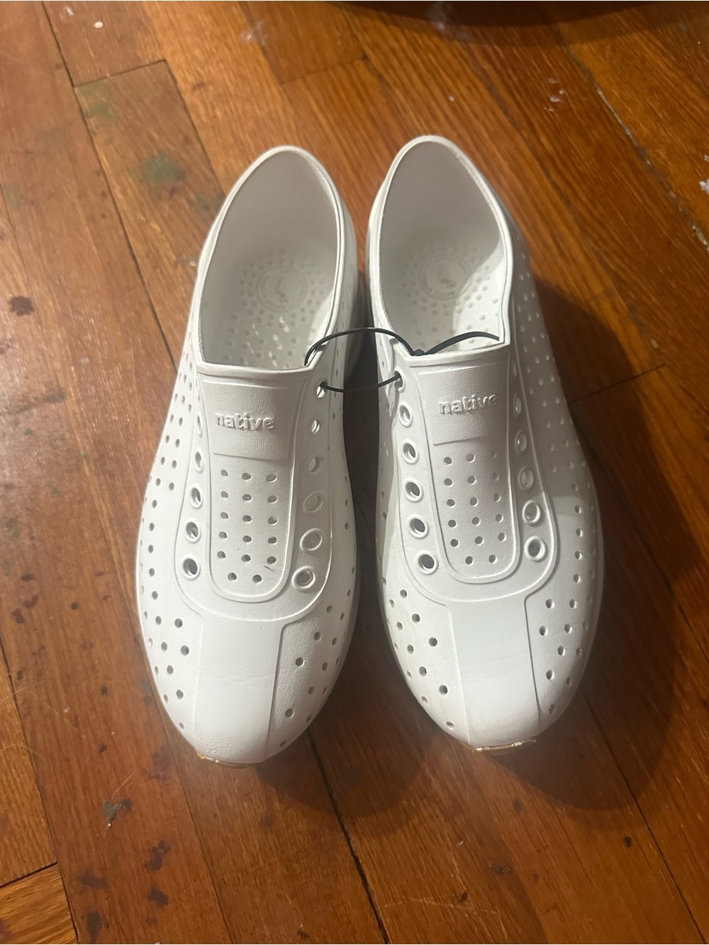 Native Unisex Jefferson Sneaker White Sugar lite Size J5